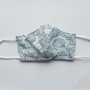 mondkapje wit met blauw motief