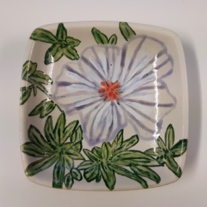 Schaaltje met bloemen